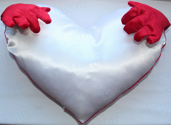 Наволочка красная "Сердце с ручками" для сублимационной печати